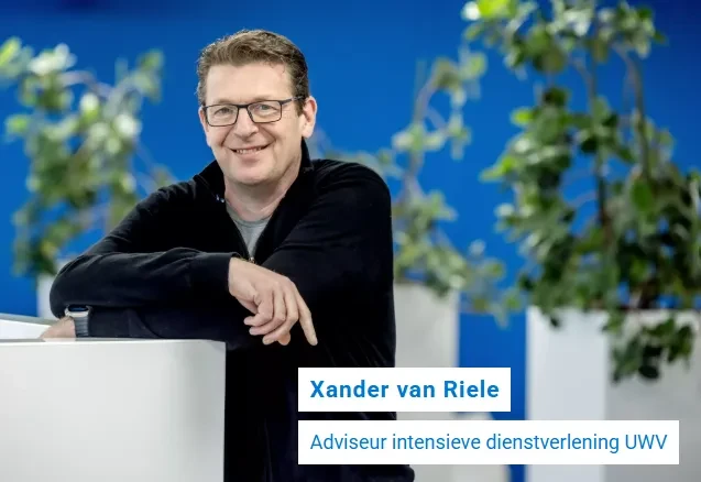Portret van Xander van Riele, adviseur intensieve dienstverlening bij UWV